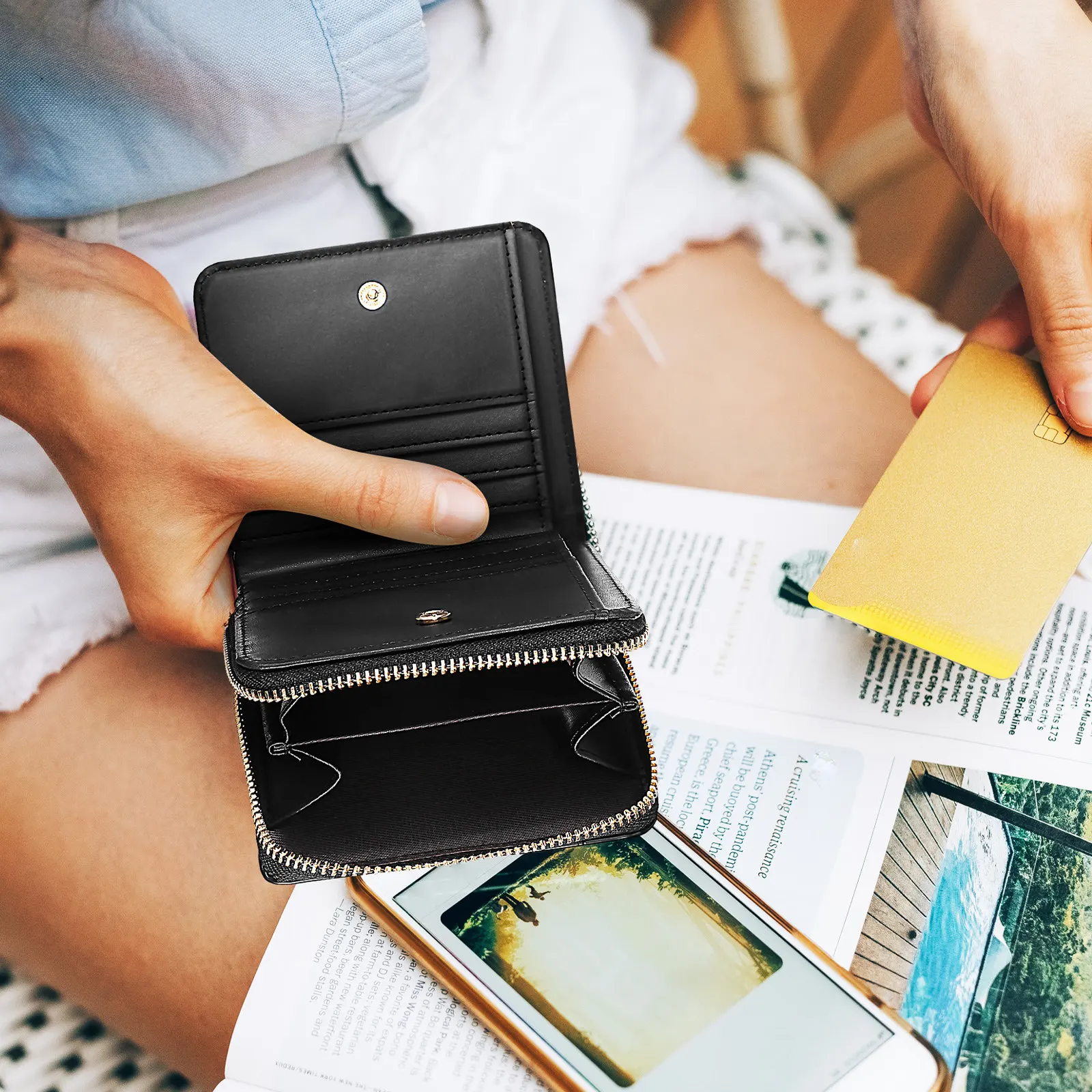 Стильный мини-кошелек для женщин с карманом для монет, на молнии, легкий, с отделением для кредитных карт, портативный, для повседневного использования, милый.
Стильный мини-кошелек для женщин с карманом для монет, на молнии, легкий, с отделением для кредитных карт, портативный, для повседневного использования, милый.