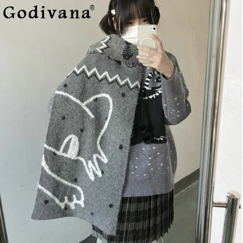 Оригинальный серый шарф в японском стиле 2D Y2K с мультяшным принтом, осень-зима, новый студенческий теплый мягкий шаль, повседневный универсальный шарф для девочек
Оригинальный серый шарф в японском стиле 2D Y2K с мультяшным принтом, осень-зима, новый студенческий теплый мягкий шаль, повседневный универсальный шарф для девочек