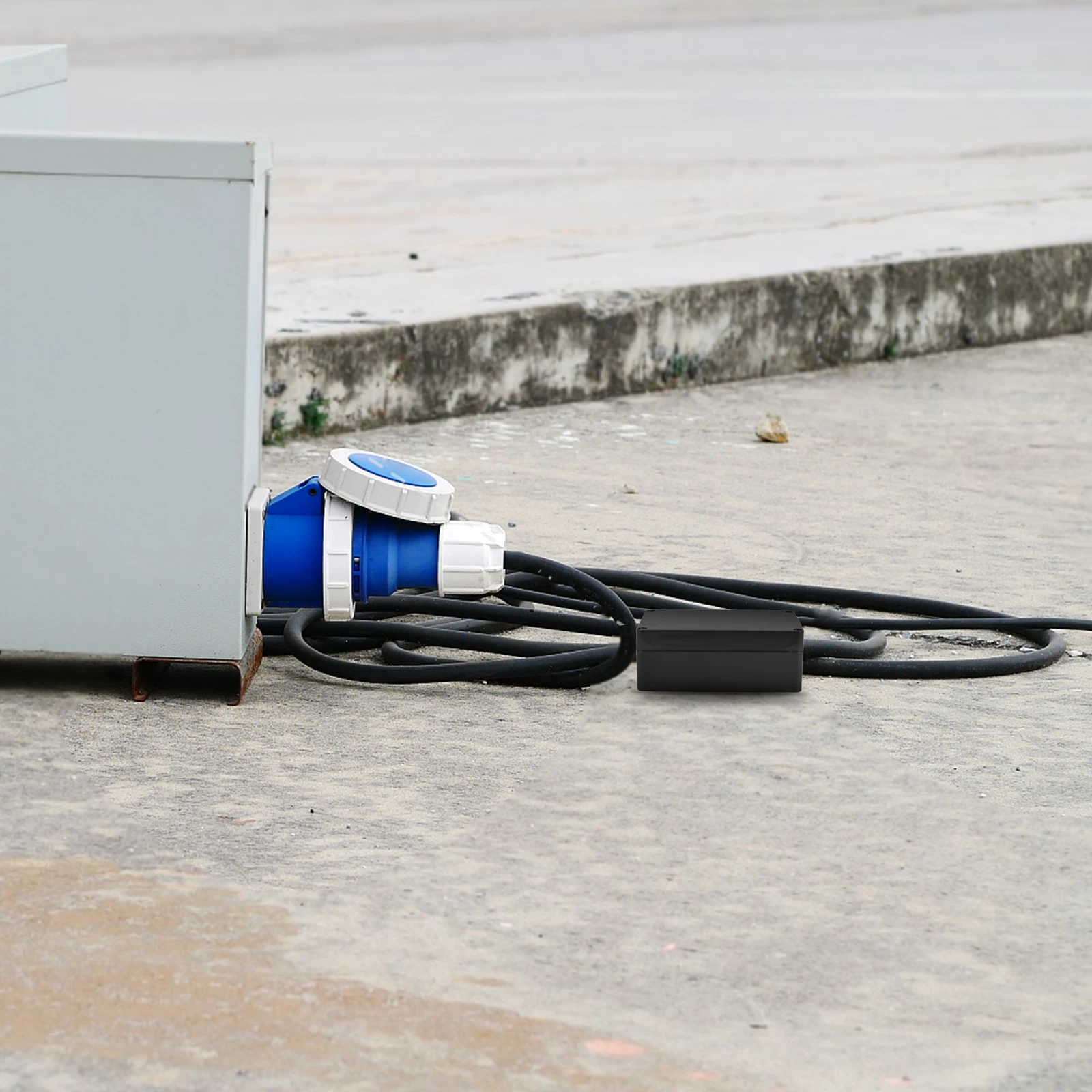Waterproof Junction Black Plastic Electrical Outdoor Boxes Socket Wall Mounted Thickened Electric Outlet Box Socket Box
Waterproof Junction Black Plastic Electrical Outdoor Boxes Socket Wall Mounted Thickened Electric Outlet Box Socket Box