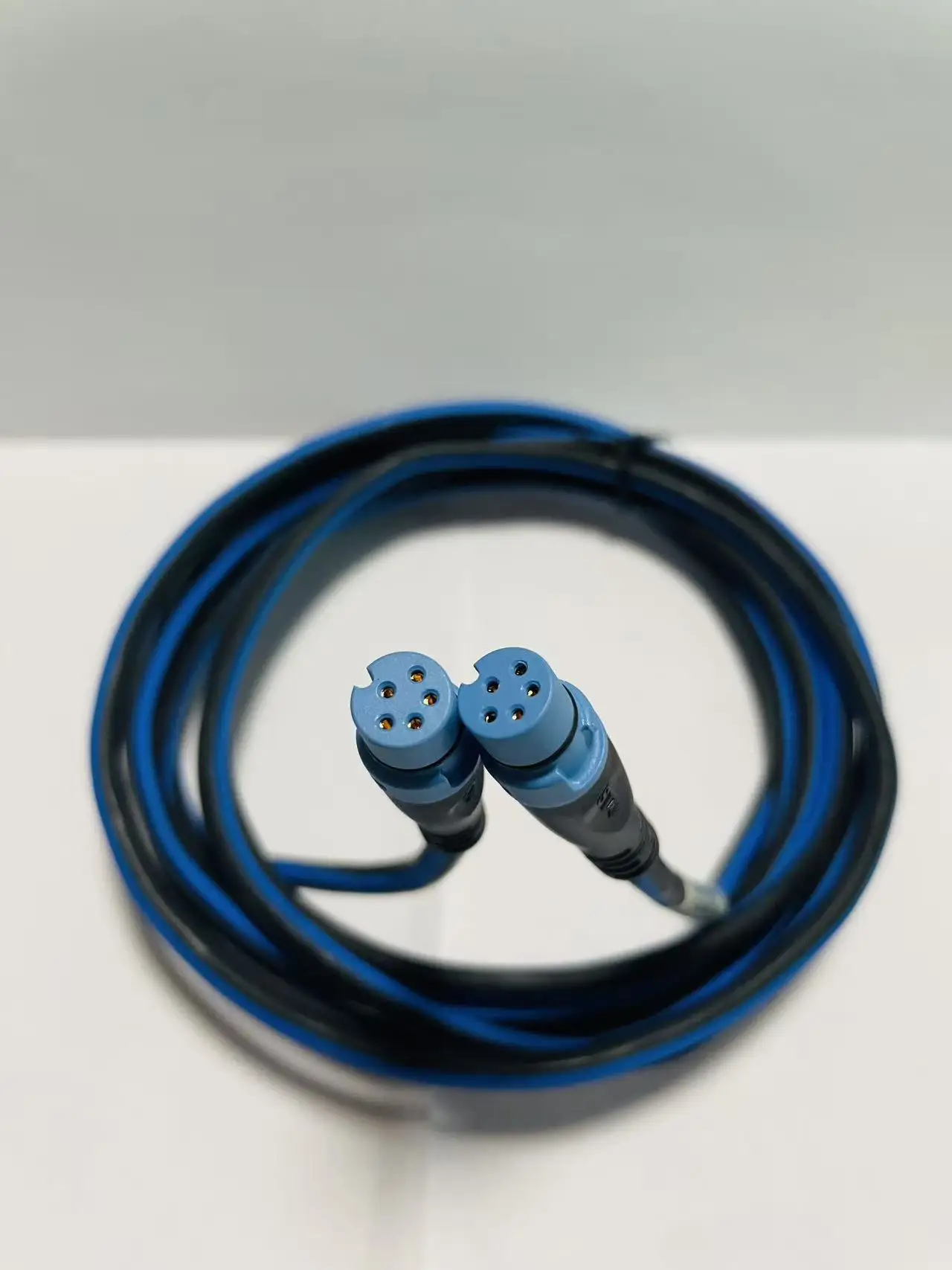 Raymarine Seatalk NG Backbone Cable 3M A06035 Original New
Raymarine Seatalk NG Backbone Cable 3M A06035 Original New