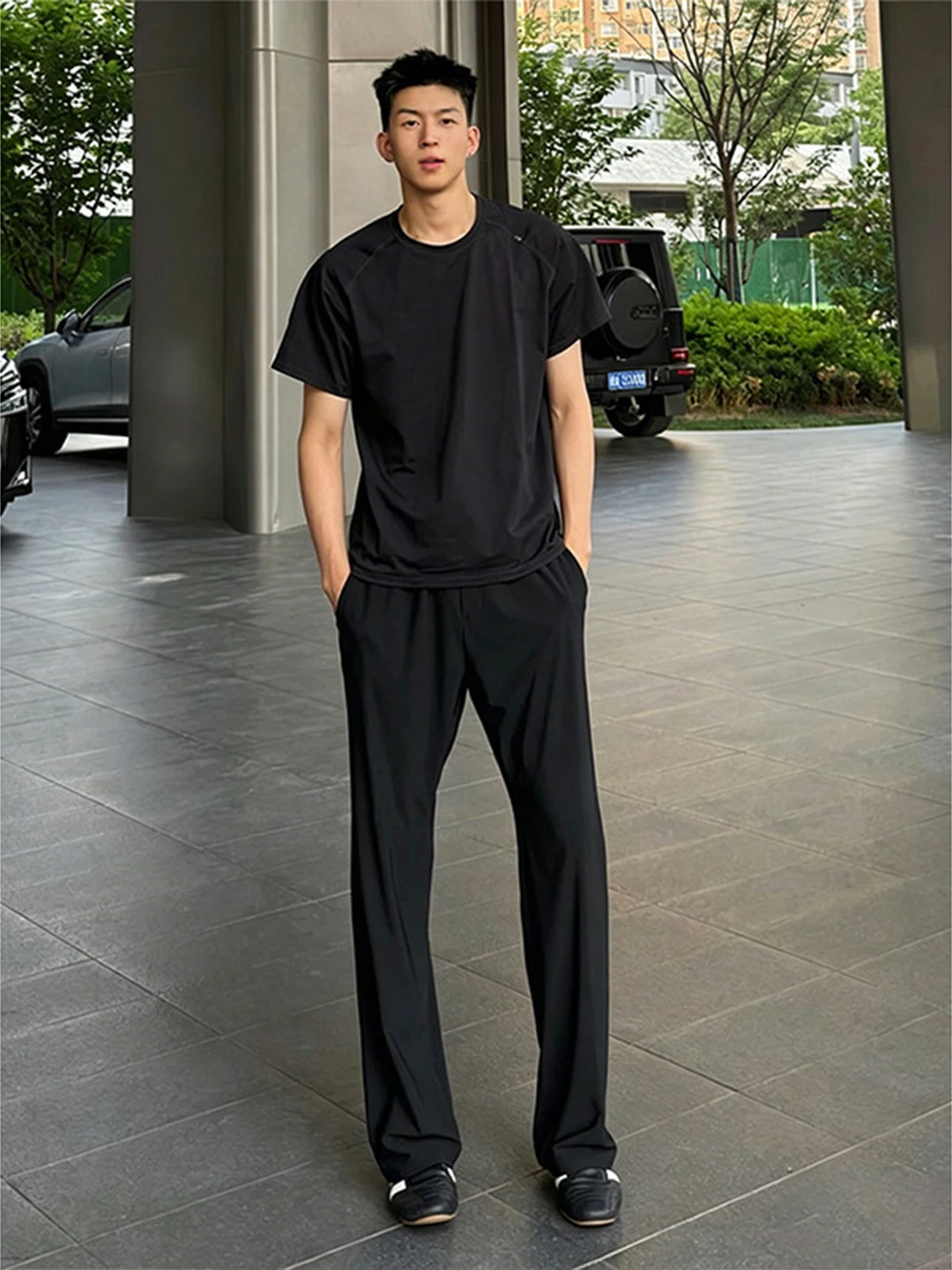 Black Cleanfit Ice Silk Men's Summer Thin Tailored Pants Casual Flared Leggings Slimming Effect Quick Dry Comfortable Breathable
Black Cleanfit Ice Silk Men's Summer Thin Tailored Pants Casual Flared Leggings Slimming Effect Quick Dry Comfortable Breathable