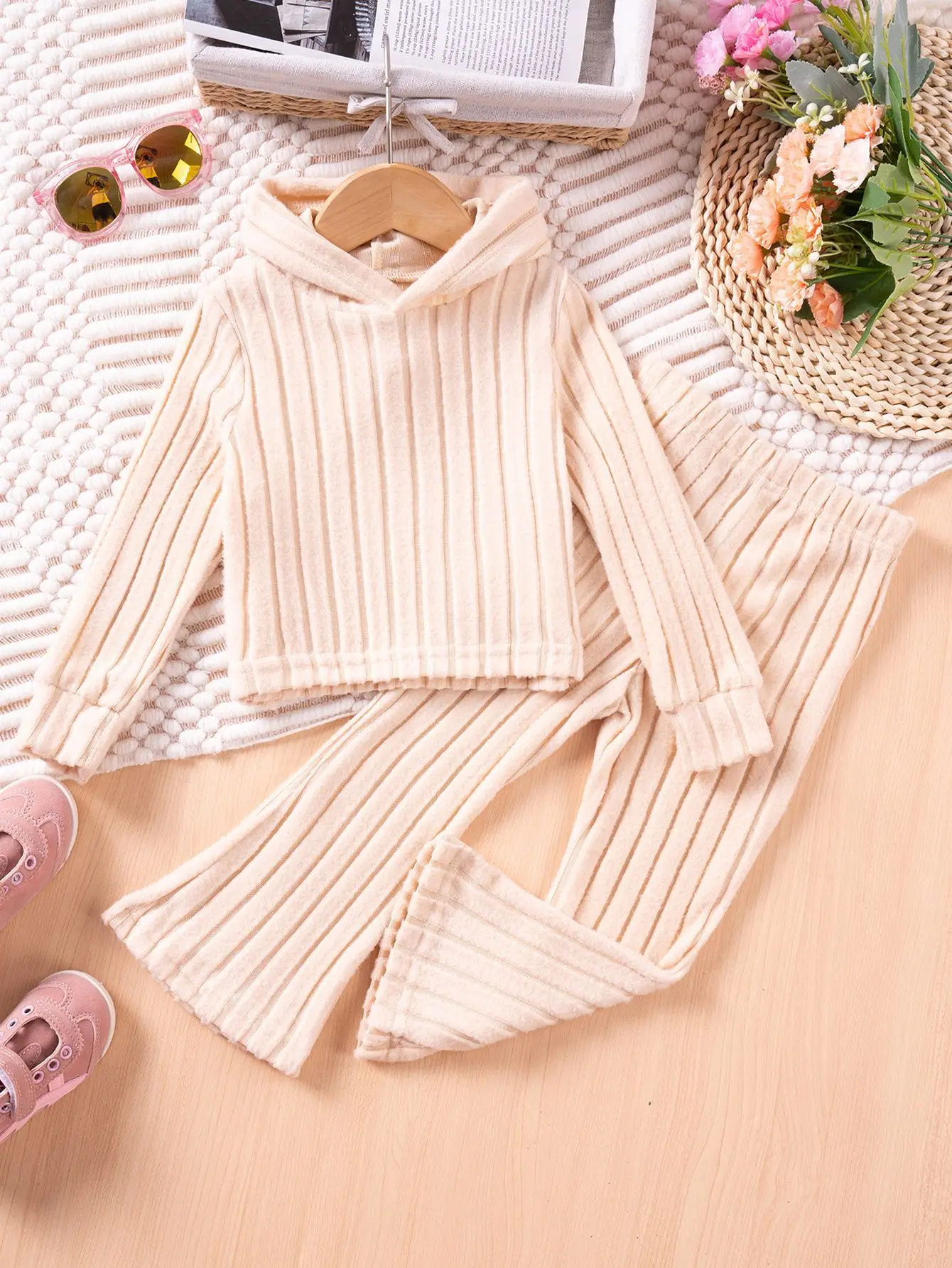 Girls' Autumn Set Clothes Hooded Knitted Sweater Soft And Skin-Friendly Long-Sleeved Solid Color Pants
Girls' Autumn Set Clothes Hooded Knitted Sweater Soft And Skin-Friendly Long-Sleeved Solid Color Pants
