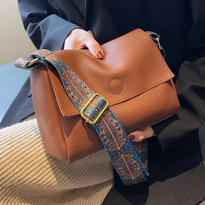 Vintage Wide straps Cell Phone Shoulder Bag Soft Pu Leather women Sling Messenger Bags female Handbags and phone Wallet bolsa
Vintage Wide straps Cell Phone Shoulder Bag Soft Pu Leather women Sling Messenger Bags female Handbags and phone Wallet bolsa