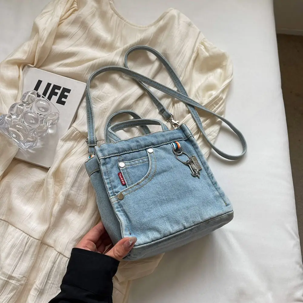 Leisure Large Capacity Denim Bag Handbag Simple Shoulder Bag Small Square Bag Commute Canvas Tote Bag Unisex
Leisure Large Capacity Denim Bag Handbag Simple Shoulder Bag Small Square Bag Commute Canvas Tote Bag Unisex