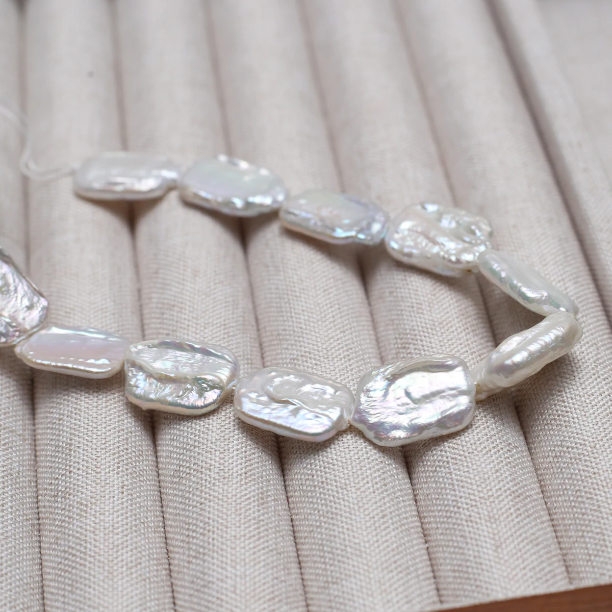 12x16mm AAAA 18cm Natural Freshwater White Square Bead Pearl Jewelry Make DIY Necklace Bracelet Accessories Wedding Women Gift
12x16mm AAAA 18cm Natural Freshwater White Square Bead Pearl Jewelry Make DIY Necklace Bracelet Accessories Wedding Women Gift