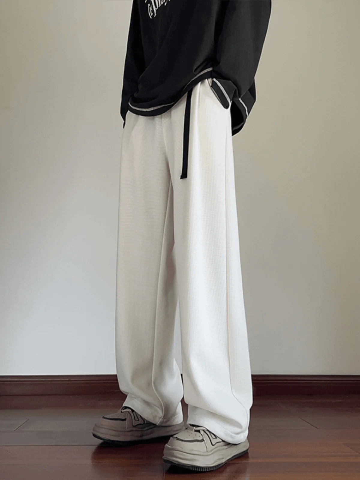 Trendy Street Sle Loose Men's Pants Lazy Sle White Wide Leg Casual Long Trousers Youthful American Casual Wear Resistant
Trendy Street Sle Loose Men's Pants Lazy Sle White Wide Leg Casual Long Trousers Youthful American Casual Wear Resistant