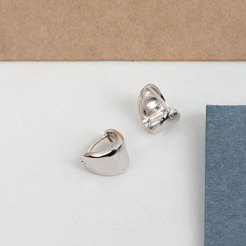 Серьги-кольца из стерлингового серебра 925 пробы с корейской геометрией, очаровательные женские модные ювелирные изделия, простые ювелирные изделия, аксессуары для вечеринок, подарки
Серьги-кольца из стерлингового серебра 925 пробы с корейской геометрией, очаровательные женские модные ювелирные изделия, простые ювелирные изделия, аксессуары для вечеринок, подарки