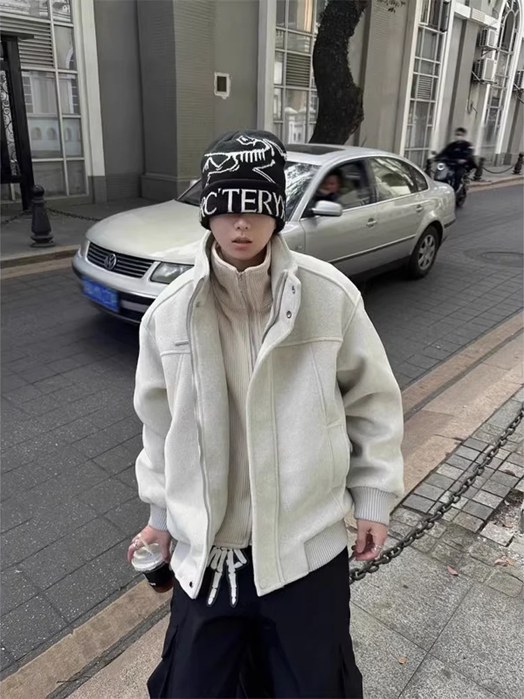 Men's ort Thiened Woolen Jaet Autumn Winter Cleanfit Stand Collar Pilot Sle Cotton Lined Zipper Closure Outerwear
Men's ort Thiened Woolen Jaet Autumn Winter Cleanfit Stand Collar Pilot Sle Cotton Lined Zipper Closure Outerwear