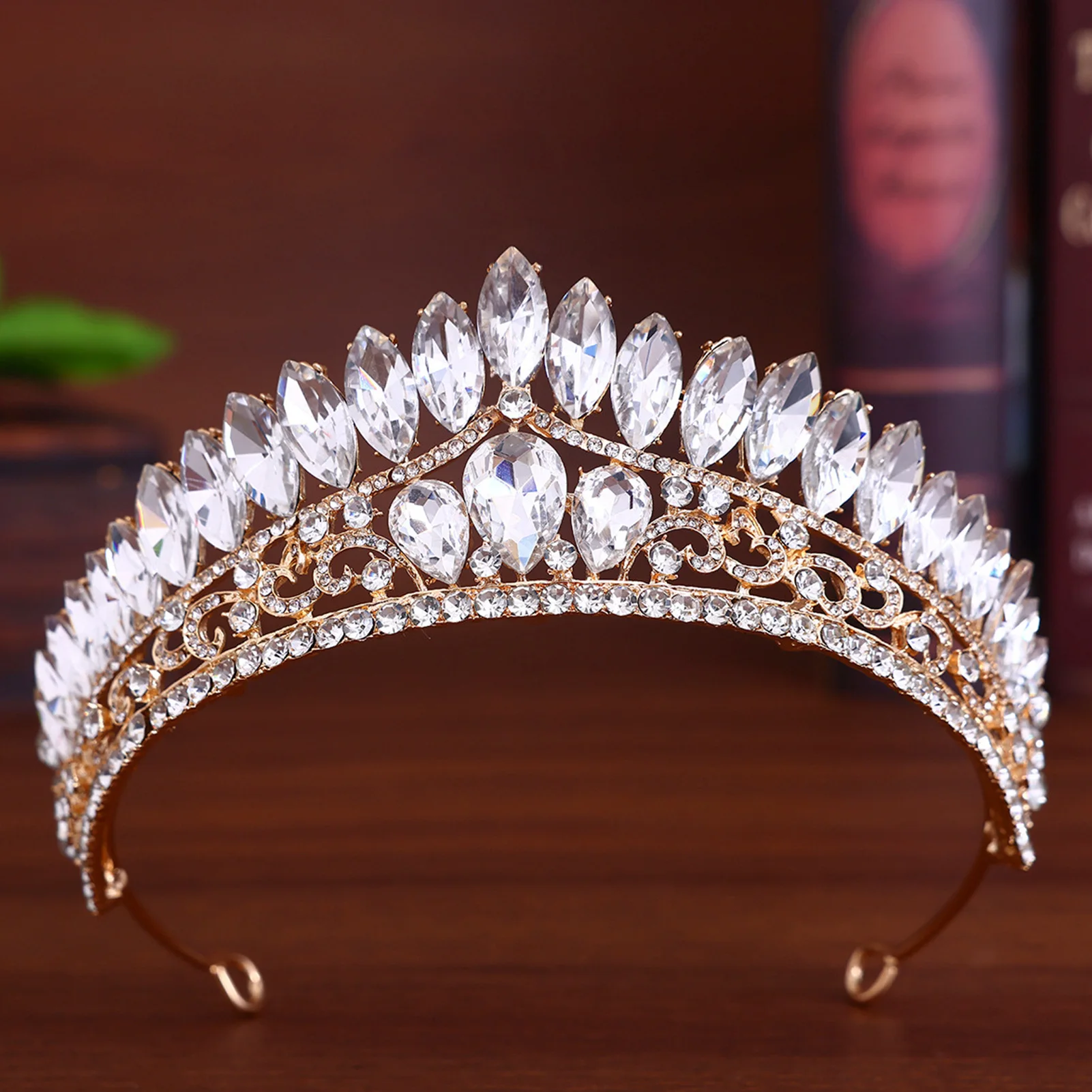 Bridal Alloy Marquise Crystal-Crown Hairpiece Wedding Dress Accessory
Bridal Alloy Marquise Crystal-Crown Hairpiece Wedding Dress Accessory