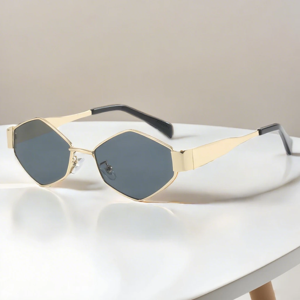 2025 New Fashion Polygonal Women's Sunglasses Retro Neutral Outdoor Driving Metal Frame Durable UV400 Sunscreen Sunglasses
2025 New Fashion Polygonal Women's Sunglasses Retro Neutral Outdoor Driving Metal Frame Durable UV400 Sunscreen Sunglasses