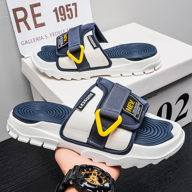 Unique designer style, fashionable and versatile slip-on sandals, comfortable and stylish for outdoor wear
Unique designer style, fashionable and versatile slip-on sandals, comfortable and stylish for outdoor wear