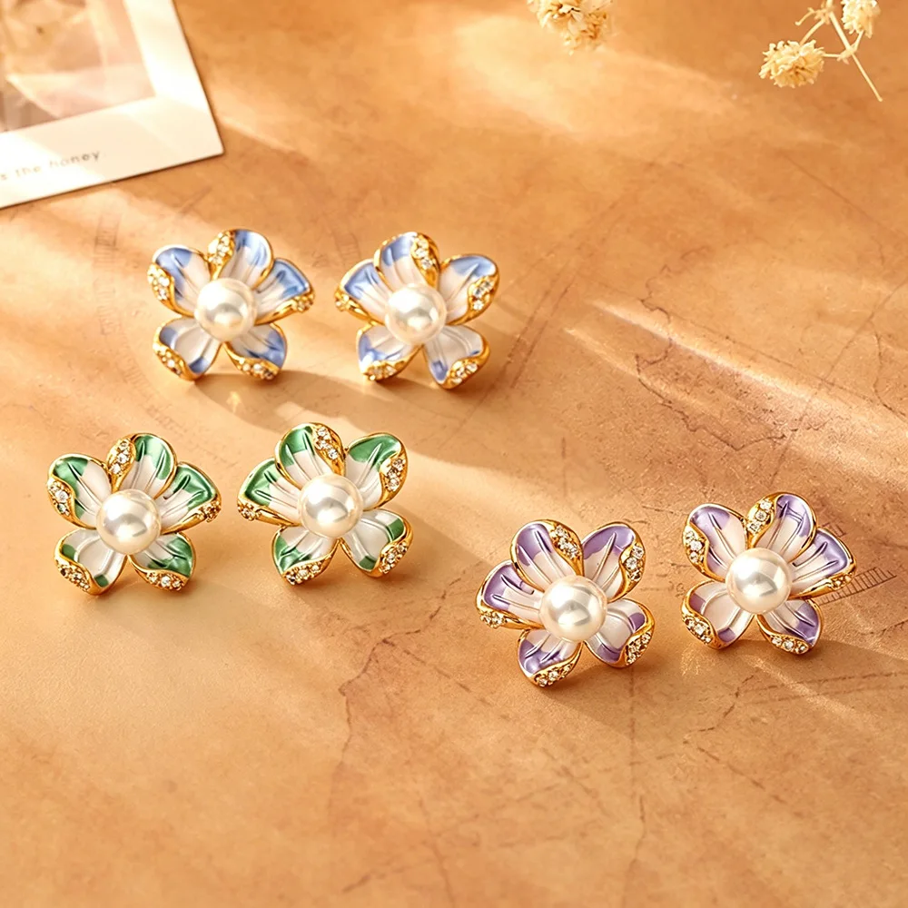 Fashionable, delicate, fresh, sweet, colorful flower pearl earrings, niche light luxury, high-end, elegant and elegant earrings
Fashionable, delicate, fresh, sweet, colorful flower pearl earrings, niche light luxury, high-end, elegant and elegant earrings