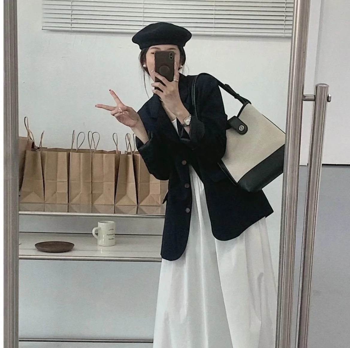 Korean Japanese Genuine Leather Buet oulder Bag Square Splicing Design Town Hobo ex Magnetic Bule Closure Tote Bag
Korean Japanese Genuine Leather Buet oulder Bag Square Splicing Design Town Hobo ex Magnetic Bule Closure Tote Bag