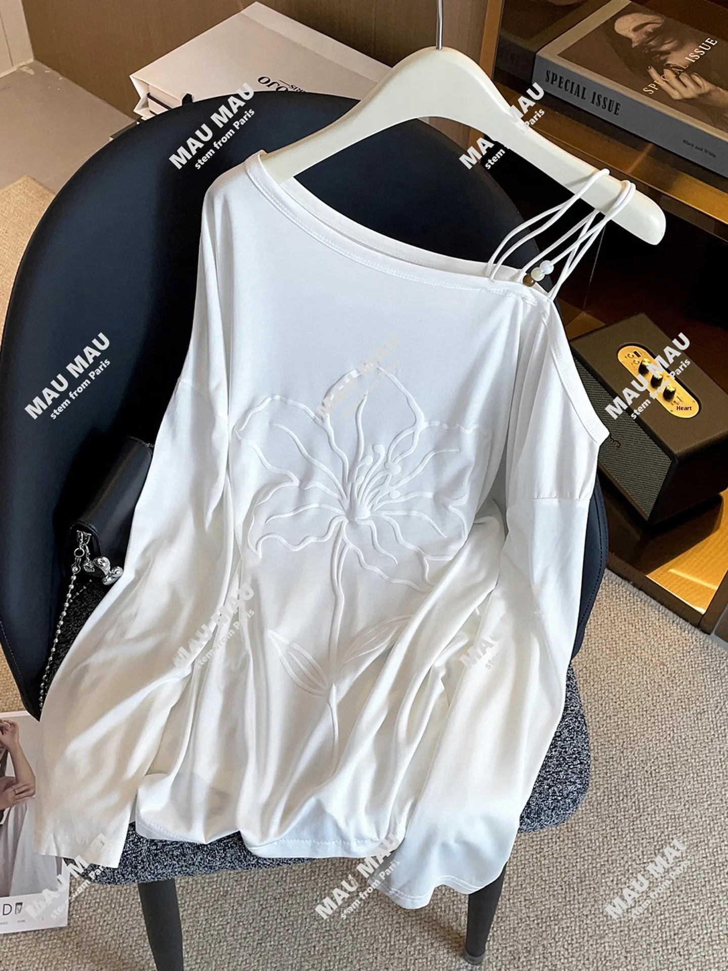 Casual Emed Fleaded Asymmetrical oulder T-irt Women's Premium Faion Autumn Loose Fit Commute Sle Top
Casual Emed Fleaded Asymmetrical oulder T-irt Women's Premium Faion Autumn Loose Fit Commute Sle Top