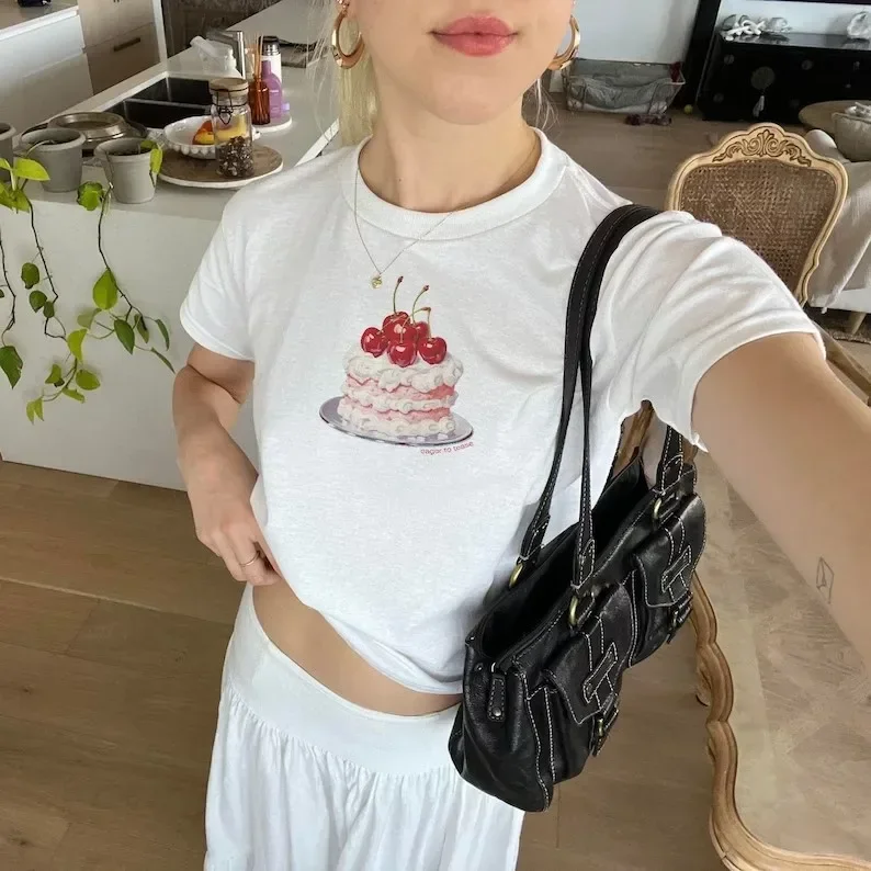 American Girl Cake Printed Sweet Y2k Short-sleeved Top Fashionable Street Clothing 90s Aesthetic T-shirt Graphic T Shirts
American Girl Cake Printed Sweet Y2k Short-sleeved Top Fashionable Street Clothing 90s Aesthetic T-shirt Graphic T Shirts