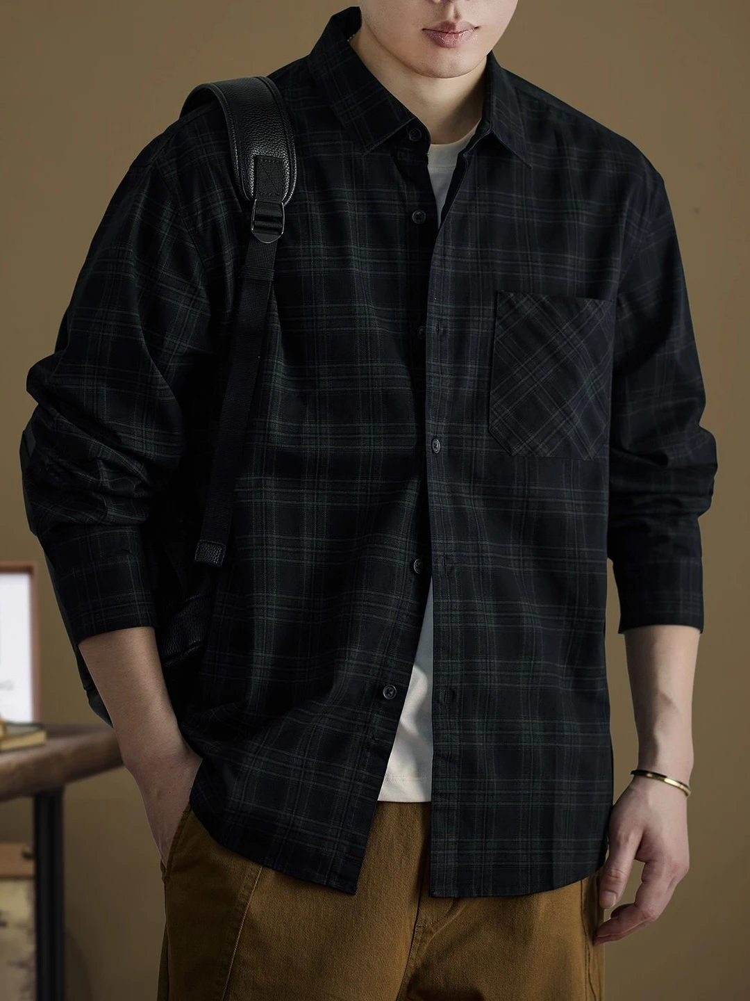 Bla Plaid Long Sve Casual irt Men's Autumn American Sle Loose Versatile Breathable Polyester Fiber Print Sun Protection
Bla Plaid Long Sve Casual irt Men's Autumn American Sle Loose Versatile Breathable Polyester Fiber Print Sun Protection