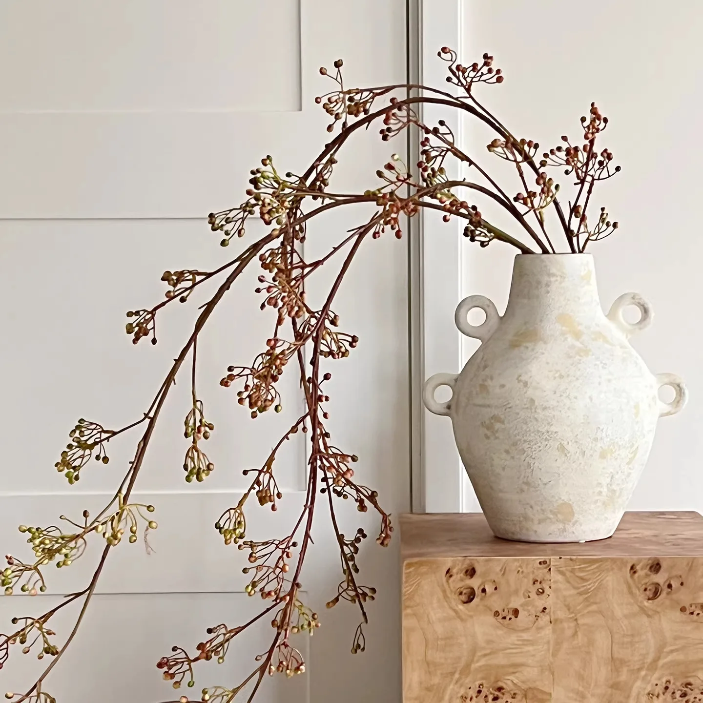 3Pcs/lot 150cm Artificial Wild Fruit Branches for Home Desktop Decoration Fake Berries Flowers Party Wedding Flower Arrangement
3Pcs/lot 150cm Artificial Wild Fruit Branches for Home Desktop Decoration Fake Berries Flowers Party Wedding Flower Arrangement
