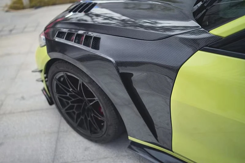 For G82 M4 Dry Carbon Fiber Front Fenders Car Body Kits Auto Parts CMST Style Genuine Product Forged
For G82 M4 Dry Carbon Fiber Front Fenders Car Body Kits Auto Parts CMST Style Genuine Product Forged