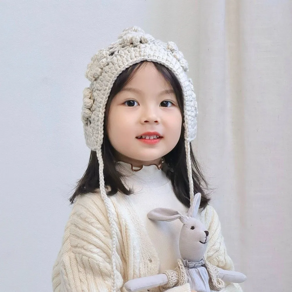 Breathable Handmade Knitted Hat Hollow Flower Crochet Beret Cap Thin Bohemian Style Princess Cap for Unisex Girls
Breathable Handmade Knitted Hat Hollow Flower Crochet Beret Cap Thin Bohemian Style Princess Cap for Unisex Girls
