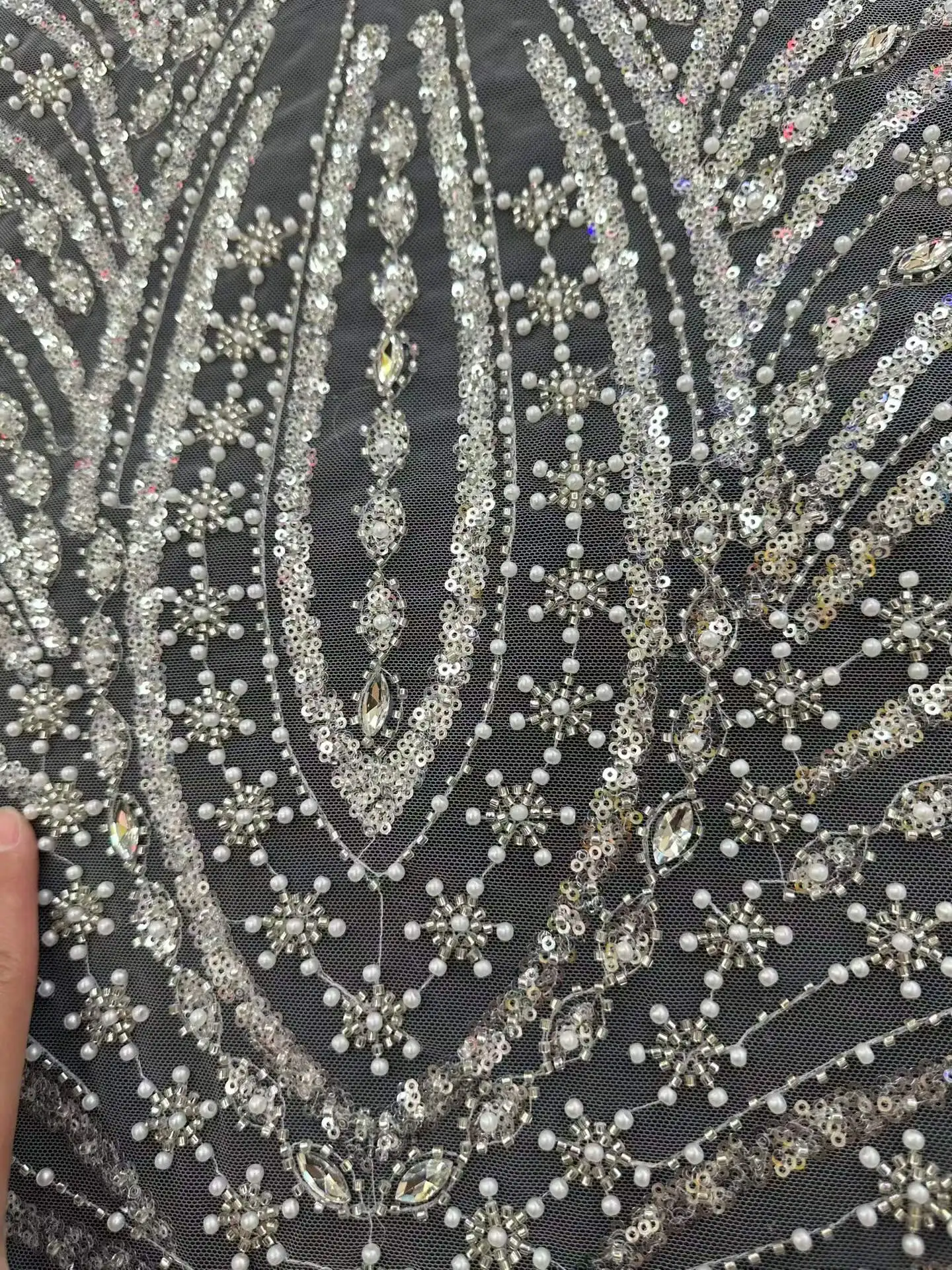 Luxury African Lace Fabric High Quality Sequins Beads Lace Fabrics French Tulle Lace Fabric 5yardsFor Nigerian Wedding
Luxury African Lace Fabric High Quality Sequins Beads Lace Fabrics French Tulle Lace Fabric 5yardsFor Nigerian Wedding
