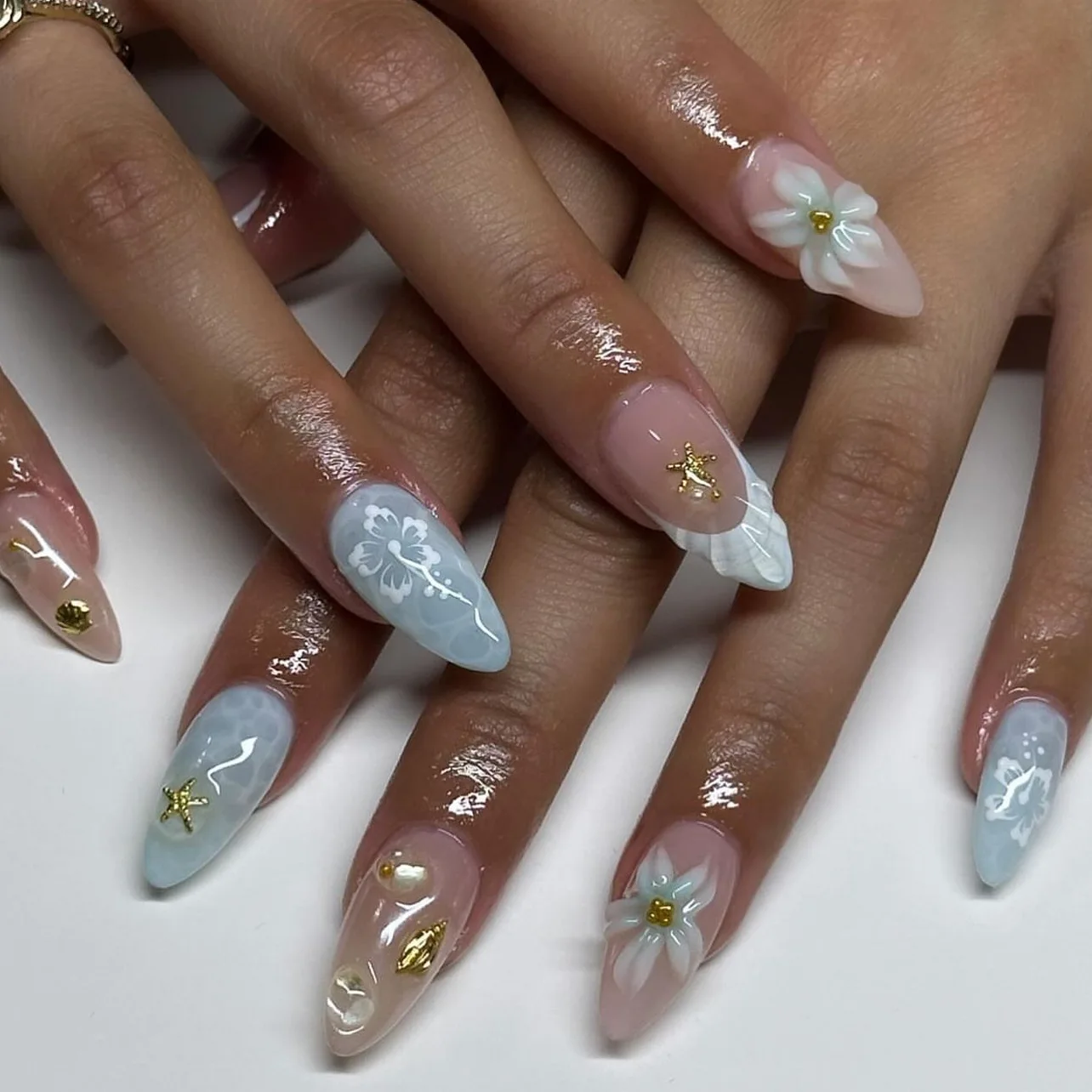 24Pcs Aqua Ombré Design Ocean Wave Press-On Nails – Medium Almond Shape With 3D Seashells & Starfish False Nail for Women Girl
24Pcs Aqua Ombré Design Ocean Wave Press-On Nails – Medium Almond Shape With 3D Seashells & Starfish False Nail for Women Girl
