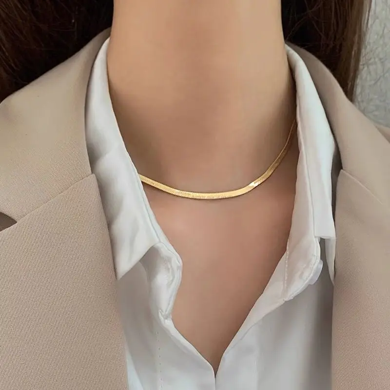 925 Sterling Silver 18K Gold Chain 4MM Fine Chain Blade Necklace Luxury Wedding Party Jewelry Christmas Gift for Men and Women
925 Sterling Silver 18K Gold Chain 4MM Fine Chain Blade Necklace Luxury Wedding Party Jewelry Christmas Gift for Men and Women