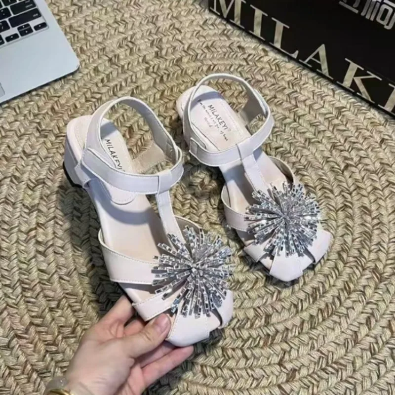 Baotou Sandals Women's Summer Rhinestone High-heeled Sandals
Baotou Sandals Women's Summer Rhinestone High-heeled Sandals