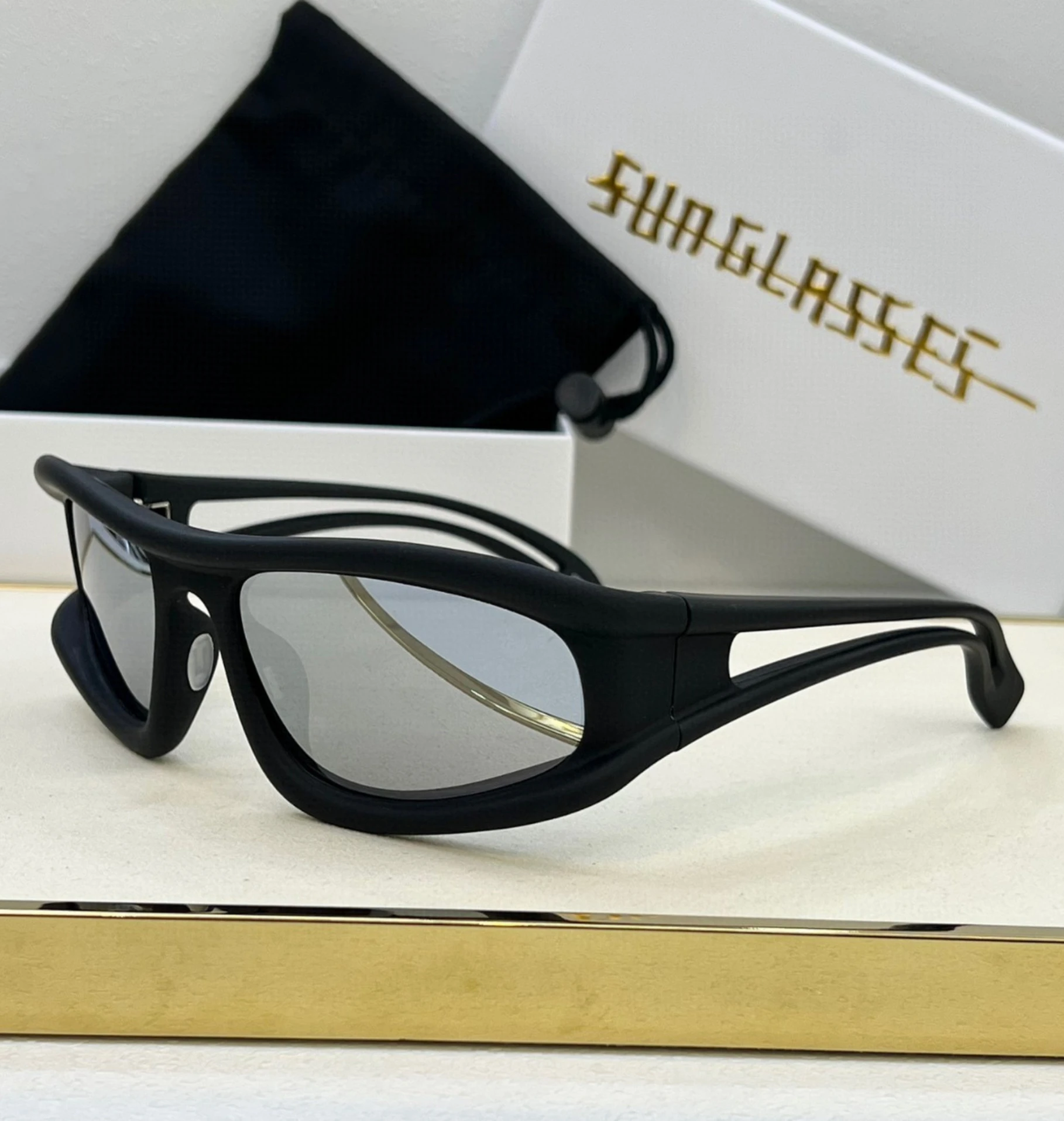 Original Designer MK's Harley Knight Cool Limited Edition Joint Goggles Advanced Sun Protection Square Sunglasses Sunglasses
Original Designer MK's Harley Knight Cool Limited Edition Joint Goggles Advanced Sun Protection Square Sunglasses Sunglasses