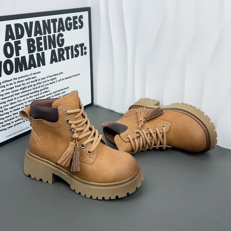 Mid Heels Platform Women Ankle Boots 2025 Designer New Shoes Fashion Winter Snow Short Boots Casual Comfort Zapatillas De Mujer
Mid Heels Platform Women Ankle Boots 2025 Designer New Shoes Fashion Winter Snow Short Boots Casual Comfort Zapatillas De Mujer