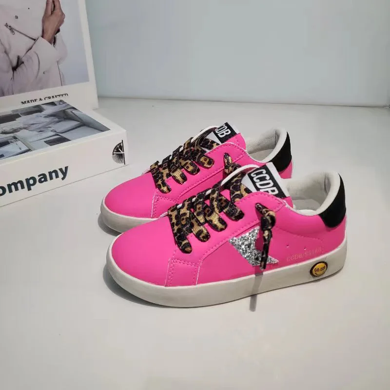 Children's Casual Fashion Sneakers Boy Girls Running Hiking Non-Slip Soft-Soled Sports Shoes Kids School Performance Dance shoes
Children's Casual Fashion Sneakers Boy Girls Running Hiking Non-Slip Soft-Soled Sports Shoes Kids School Performance Dance shoes