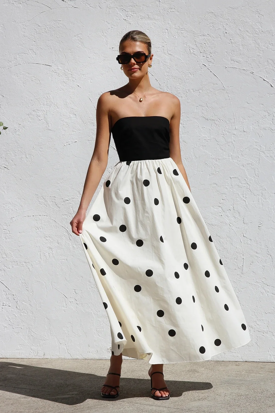Women's Summer Polka Dot Dress Sexy Strapless Backless Dress A Line Casual Beach Maxi Dresses
Women's Summer Polka Dot Dress Sexy Strapless Backless Dress A Line Casual Beach Maxi Dresses
