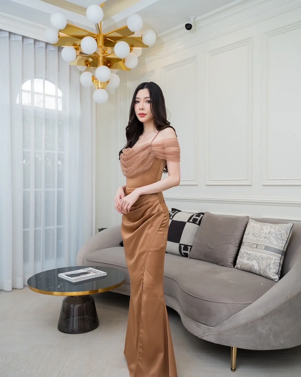 Customized Graceful Satin Straight Off the Shoulder Evening Dresses Strapless Short Sleeves Panel Train Homecoming Dress
Customized Graceful Satin Straight Off the Shoulder Evening Dresses Strapless Short Sleeves Panel Train Homecoming Dress