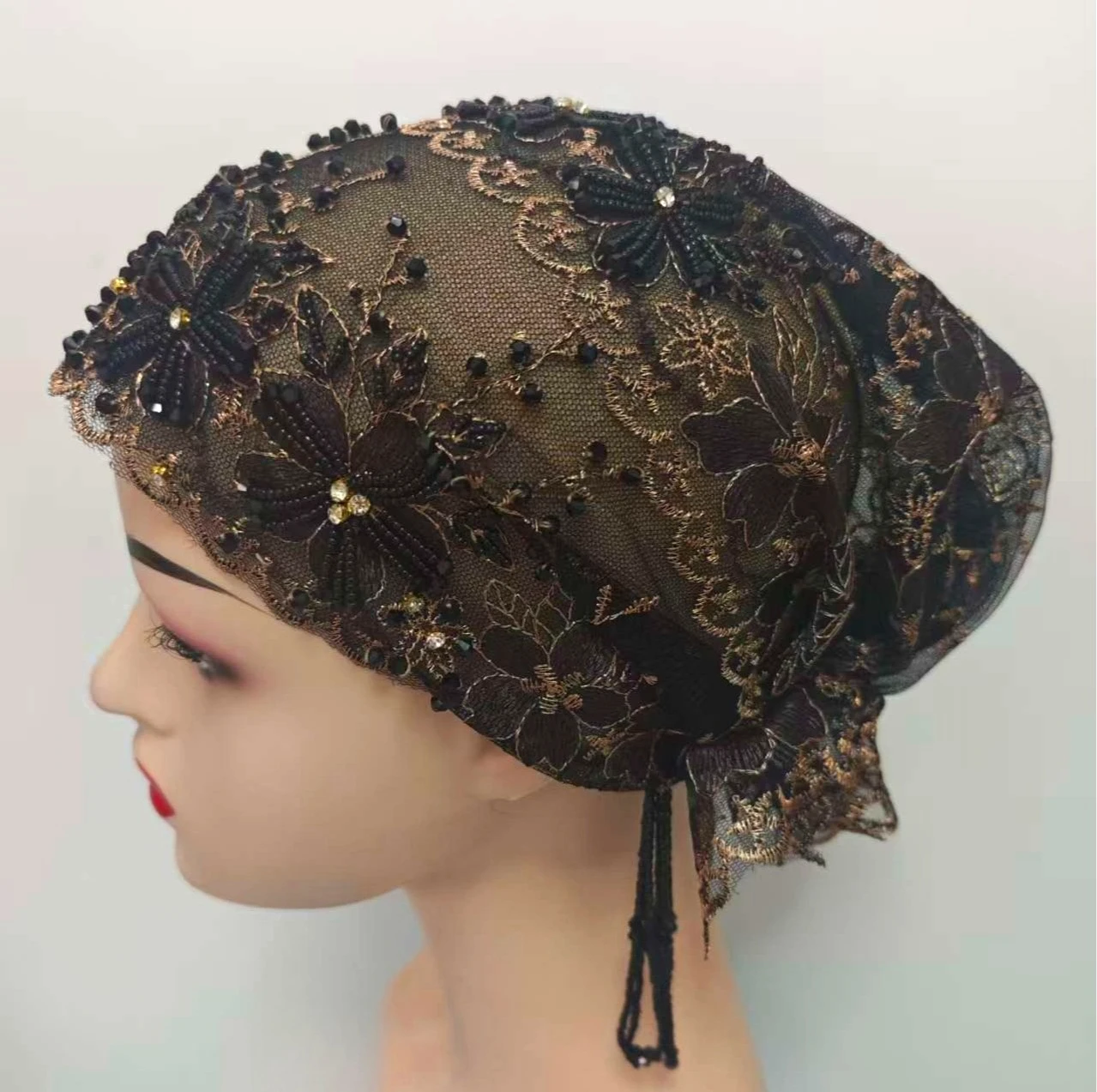 Роскошные хиджабы, черные мусульманские женские шапки из сетчатой ткани, шляпа с кисточками из бисера, вышитые шапки с ромбовидной нитью, великолепные шапки, африканские женские шапки
Роскошные хиджабы, черные мусульманские женские шапки из сетчатой ткани, шляпа с кисточками из бисера, вышитые шапки с ромбовидной нитью, великолепные шапки, африканские женские шапки