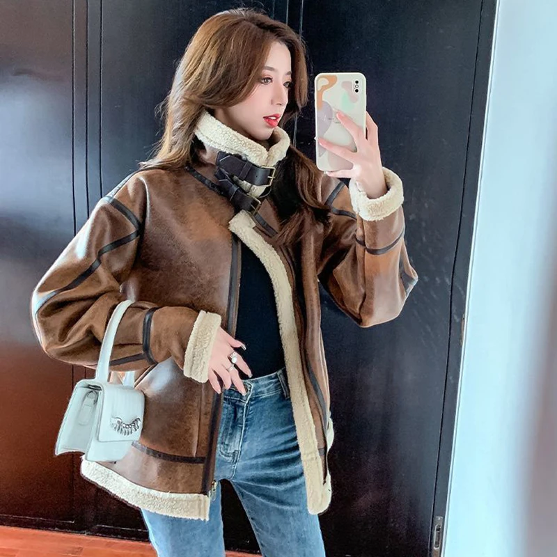 Fried Street Lamb Wool Jackets Women Outwear Fall/Winter New Thicken Warm Parker Loose Short Leather Jacket Motorcycle Clothing
Fried Street Lamb Wool Jackets Women Outwear Fall/Winter New Thicken Warm Parker Loose Short Leather Jacket Motorcycle Clothing