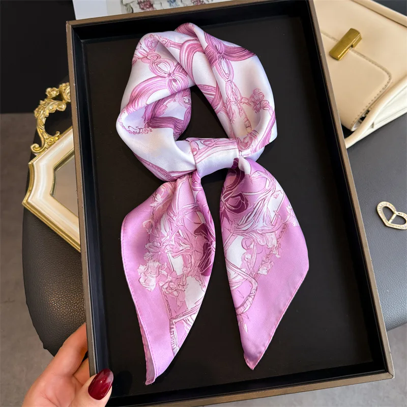 Luxury Chain Silk Scarf 70cm Square Shawl for Women Satin Fashion Kerchief Neckerchief Female Hair Bands Ribbon Headband Bandana
Luxury Chain Silk Scarf 70cm Square Shawl for Women Satin Fashion Kerchief Neckerchief Female Hair Bands Ribbon Headband Bandana