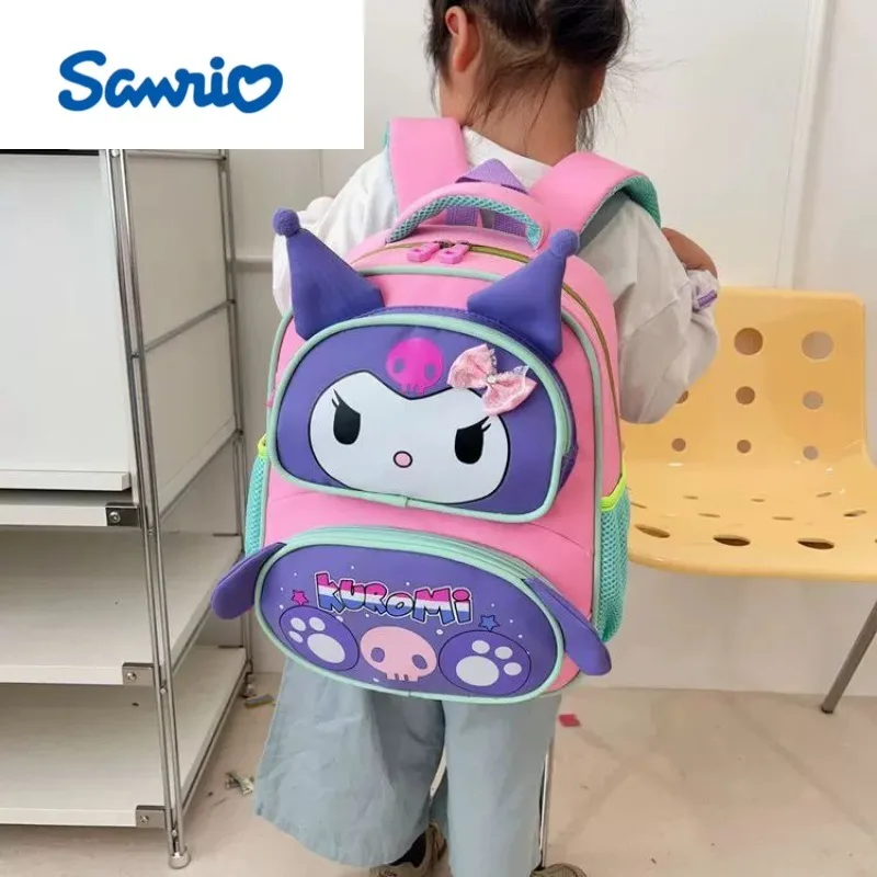 Sanrio модный высококачественный нейлоновый легкий детский рюкзак уличный милый мультяшный рюкзак Kuromi большой емкости для хранения
Sanrio модный высококачественный нейлоновый легкий детский рюкзак уличный милый мультяшный рюкзак Kuromi большой емкости для хранения