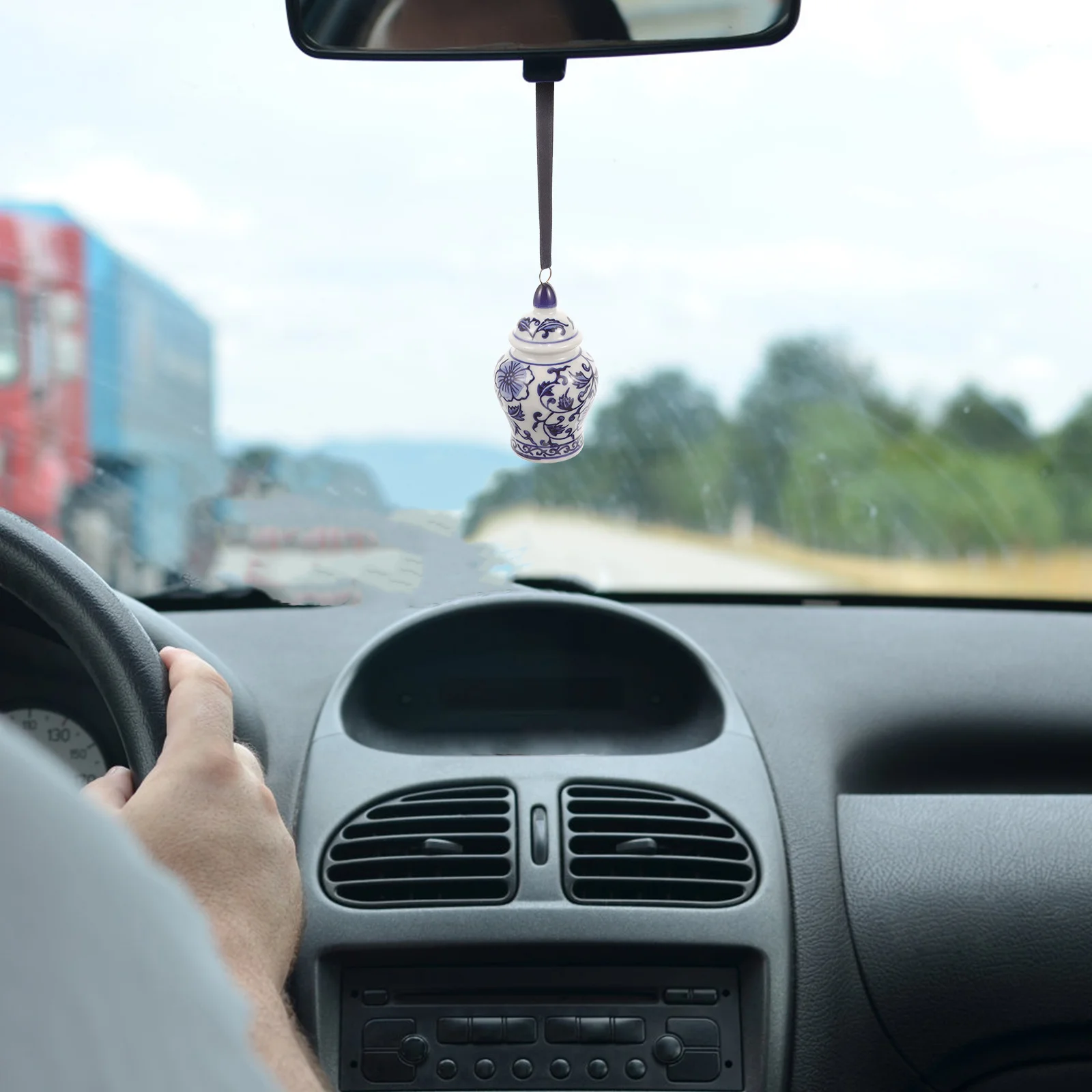 4 Pcs Car Hanging Ornament Outdoor Decoration Blue Ornaments Craft and White Shape Ceramic Jars
4 Pcs Car Hanging Ornament Outdoor Decoration Blue Ornaments Craft and White Shape Ceramic Jars