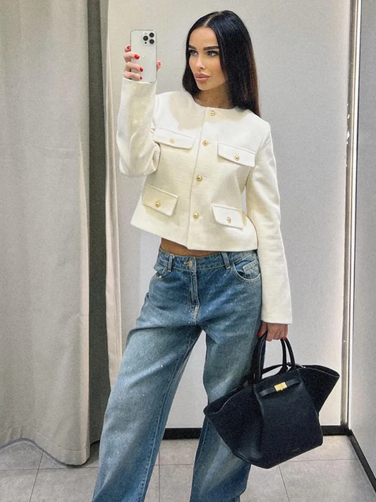 Women Metal Single Breasted Short Jacket Elegant Women Long Sleeves Slim Cropped Coat 2024 New Lady High Street Outerwear
Women Metal Single Breasted Short Jacket Elegant Women Long Sleeves Slim Cropped Coat 2024 New Lady High Street Outerwear