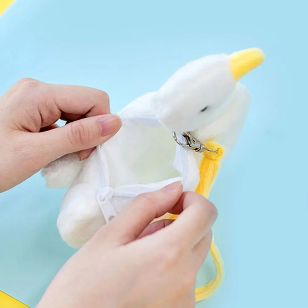 Cute Animal Plush Duck Coin Purse Zipper Large Capacity Animal Handbag With Keychain Ins Style Cartoon Wrist Bag Female/Children
Cute Animal Plush Duck Coin Purse Zipper Large Capacity Animal Handbag With Keychain Ins Style Cartoon Wrist Bag Female/Children