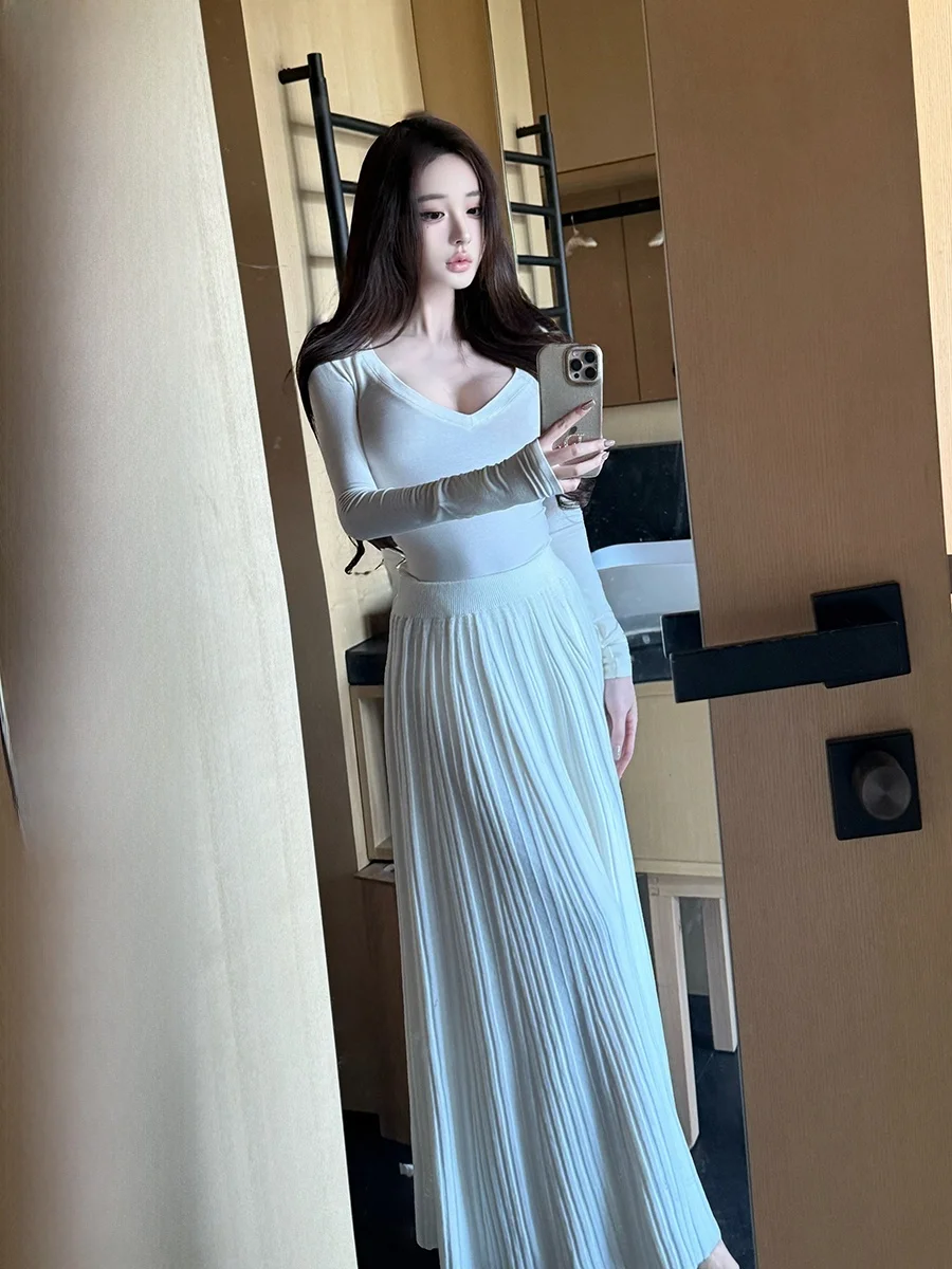 Sle Loose Fit V-Ne Top Women's Summer Cotton Polyester Blend ort Sve T-irt Sexy Slimming Inner Wear
Sle Loose Fit V-Ne Top Women's Summer Cotton Polyester Blend ort Sve T-irt Sexy Slimming Inner Wear