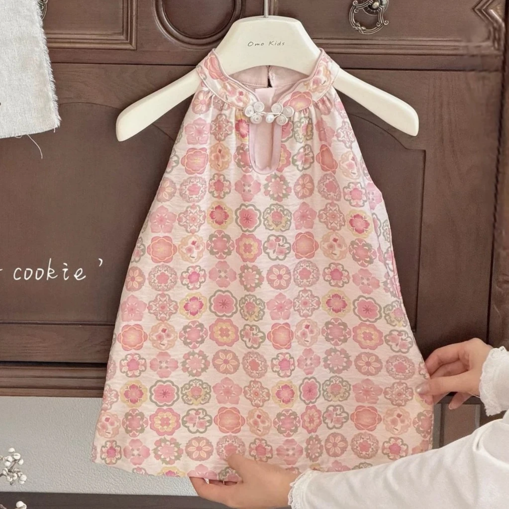 Girls Fashionable Casual Dress 2026 Summer New Childrens Baby Chinese Sleeveless Style Daily Casual Wind Cool Loose Cutting
Girls Fashionable Casual Dress 2026 Summer New Childrens Baby Chinese Sleeveless Style Daily Casual Wind Cool Loose Cutting