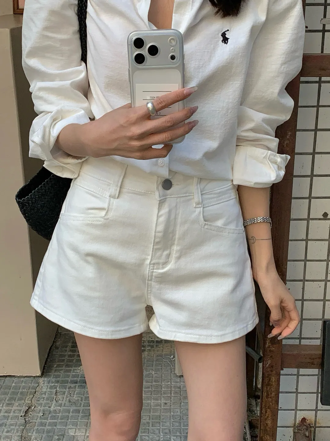 White A-Line Denim Shorts Women's Summer New High Waist Loose Slimming Versatile Shorts Simple Chic Style Cotton Polyester Blend
White A-Line Denim Shorts Women's Summer New High Waist Loose Slimming Versatile Shorts Simple Chic Style Cotton Polyester Blend
