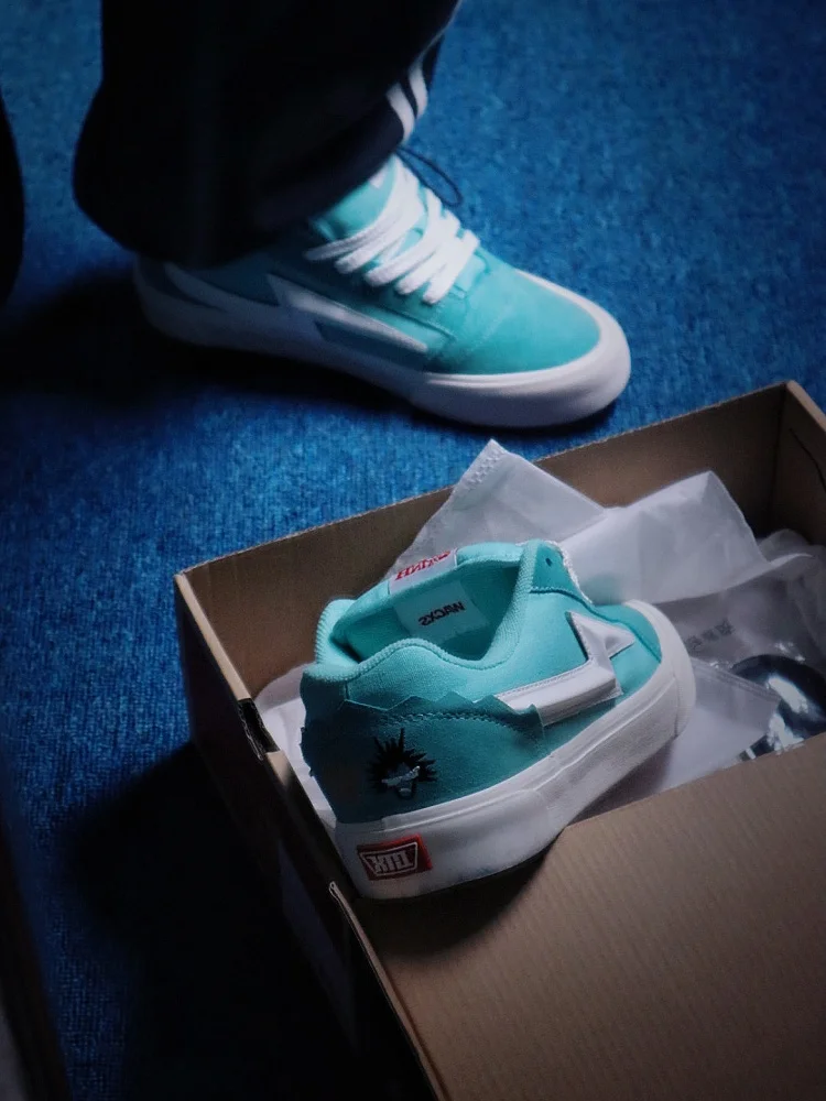 Thunder Limited Edition Embroidered Fat oes Mint een ex Bread Loers Повседневные дышащие кроссовки без шнуровки с круглым носком
Thunder Limited Edition Embroidered Fat oes Mint een ex Bread Loers Повседневные дышащие кроссовки без шнуровки с круглым носком