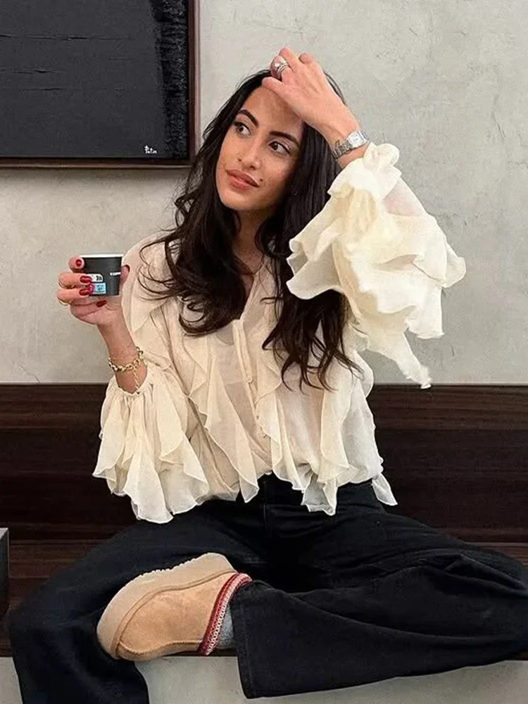 Chicheca Ruffles Tiered V Neck Blouse Women Summer Spring Long Sleeve Casual Blusa Chiffon Blouses Button New in Female Top 2025
Chicheca Ruffles Tiered V Neck Blouse Women Summer Spring Long Sleeve Casual Blusa Chiffon Blouses Button New in Female Top 2025
