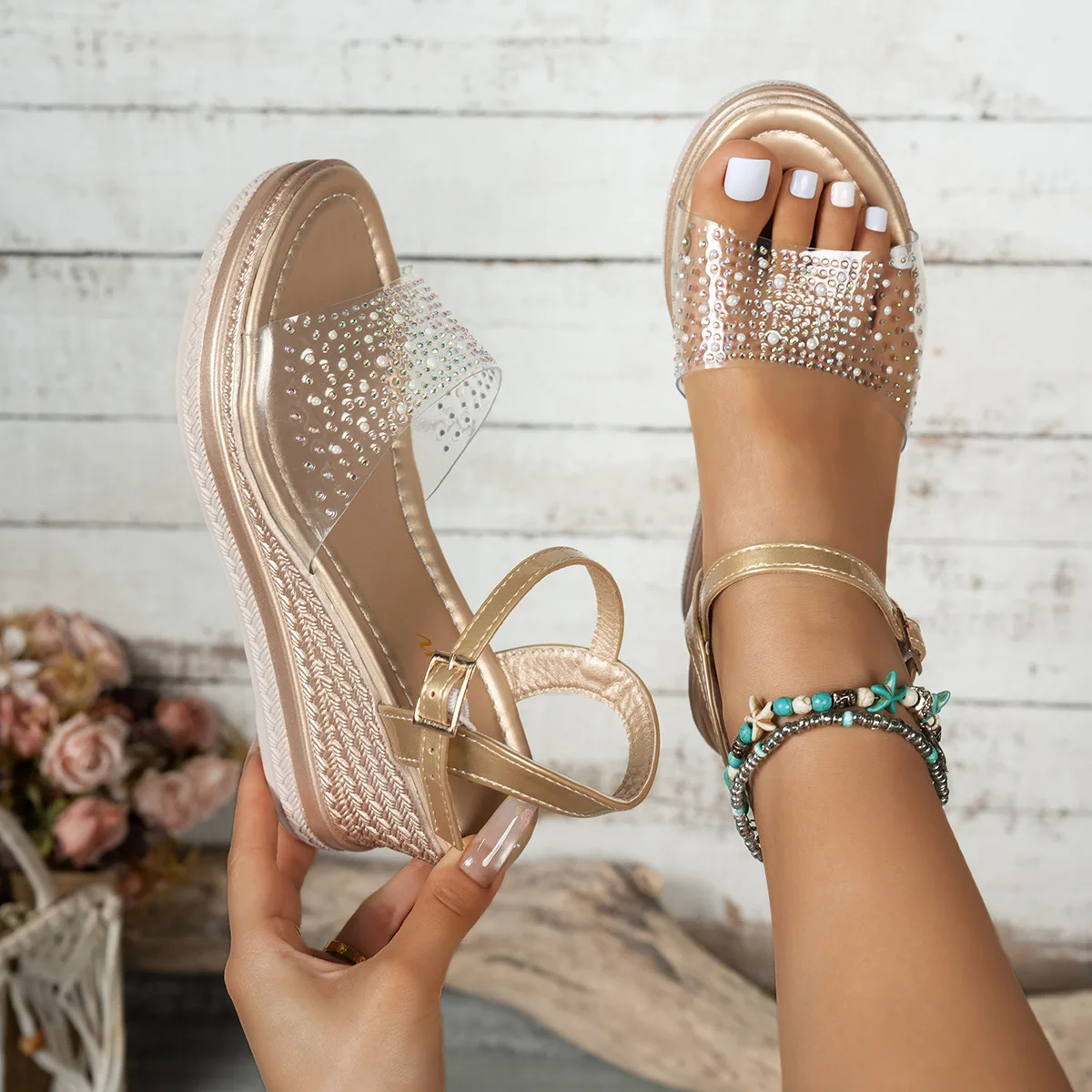 Heel Large-sized High-heeled Flat Sandals for Women, 2025 New Fashion Thick-soled and Comfortable Foreign Trade Women's Sandals 
Heel Large-sized High-heeled Flat Sandals for Women, 2025 New Fashion Thick-soled and Comfortable Foreign Trade Women's Sandals