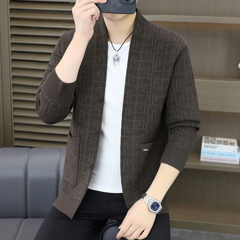 Высококачественный мужской вязаный открытый кардиган, повседневный универсальный модный осенний новый свитер Long Sve V-Ne из полиэстера B...
Высококачественный мужской вязаный открытый кардиган, повседневный универсальный модный осенний новый свитер Long Sve V-Ne из полиэстера B...