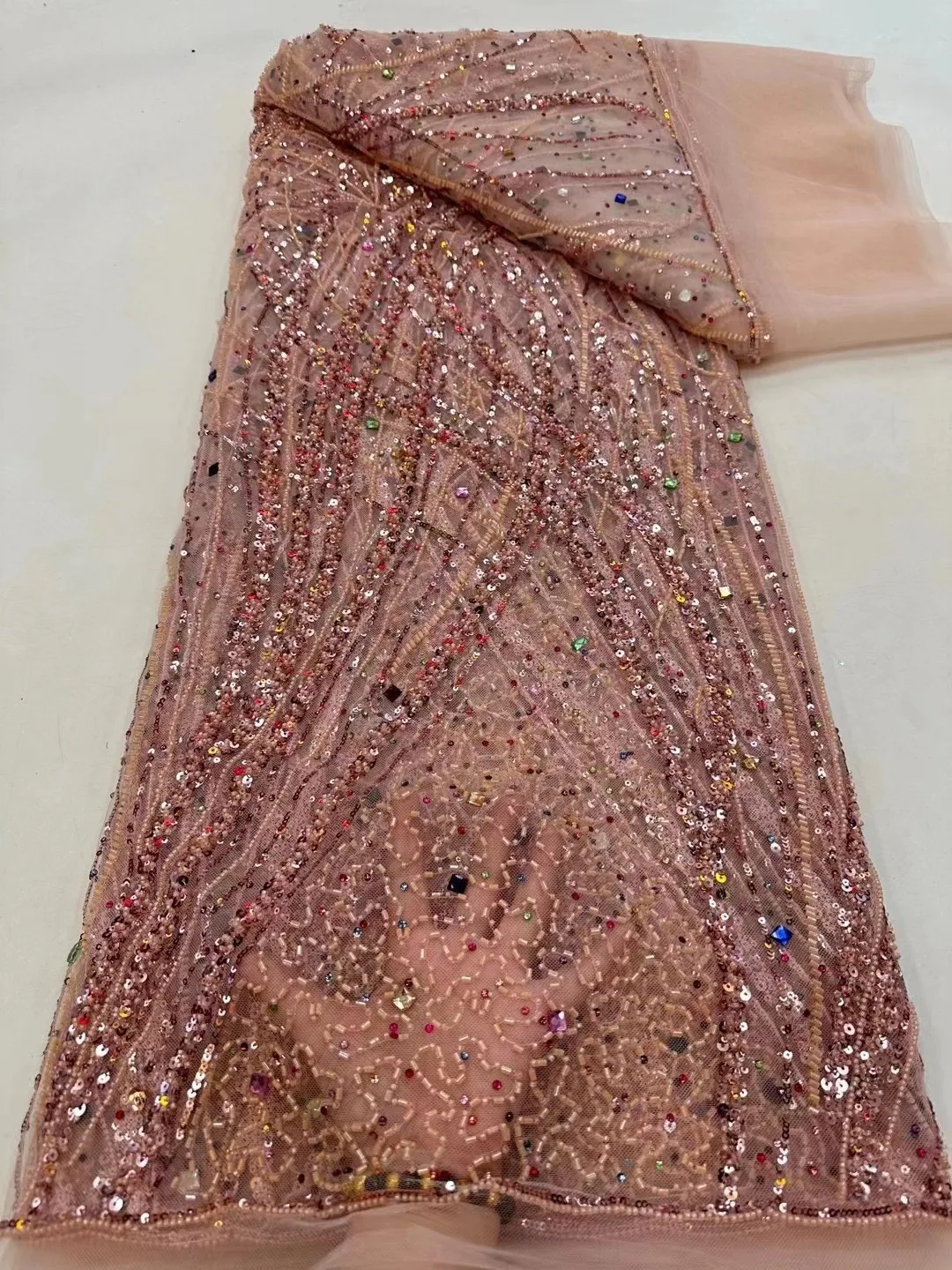 5 Yards Luxury African Sequins Lace Fabric 2024 High Quality French Nigerian Beaded Stones Lace Fabric For Sewing Dress Wedding
5 Yards Luxury African Sequins Lace Fabric 2024 High Quality French Nigerian Beaded Stones Lace Fabric For Sewing Dress Wedding
