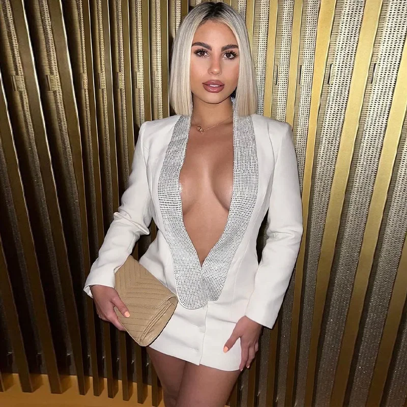 New Sexy Deep V-neck with Personalized Diamond Design Large Backless Women Suit Jacket One Piece
New Sexy Deep V-neck with Personalized Diamond Design Large Backless Women Suit Jacket One Piece