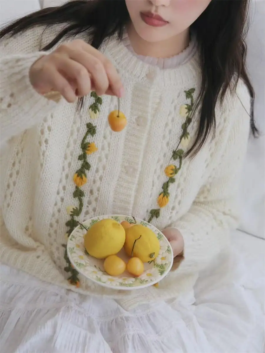 Ретро-свитер Camere с крючками и цветами ручной работы, винтажный кардиган Wild Pea Bean Bla Label Fairy Pure, вязаный свитер ручной работы...
Ретро-свитер Camere с крючками и цветами ручной работы, винтажный кардиган Wild Pea Bean Bla Label Fairy Pure, вязаный свитер ручной работы...