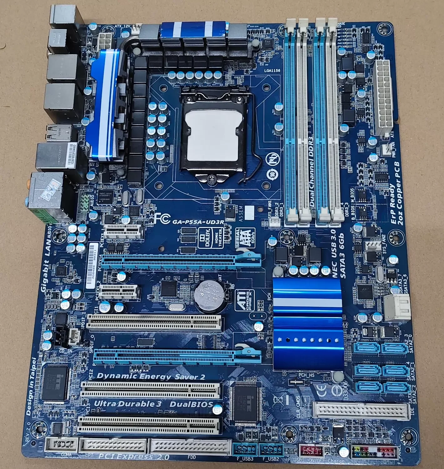Suitable for Gigabyte GA-P55A-UD3R Original Motherboard LGA 1156 DDR3 USB3.0 16G P55 A P55A-UD3R Mainboard 100%tested fully work
Suitable for Gigabyte GA-P55A-UD3R Original Motherboard LGA 1156 DDR3 USB3.0 16G P55 A P55A-UD3R Mainboard 100%tested fully work